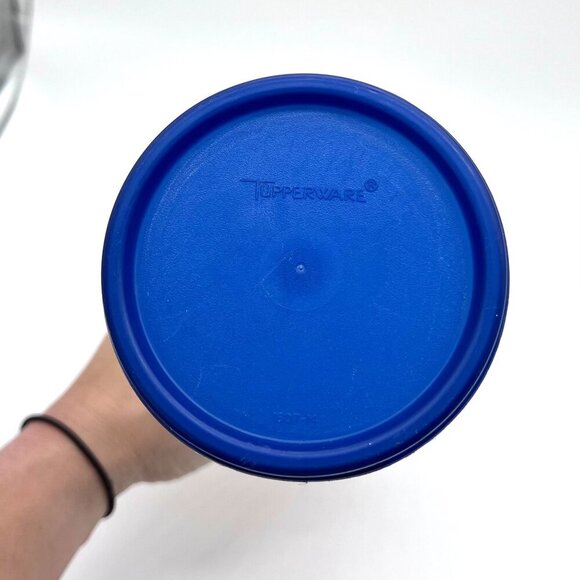Vintage Tupperware Tall Pantry Container with Blue Lid - Picture 5 of 9
